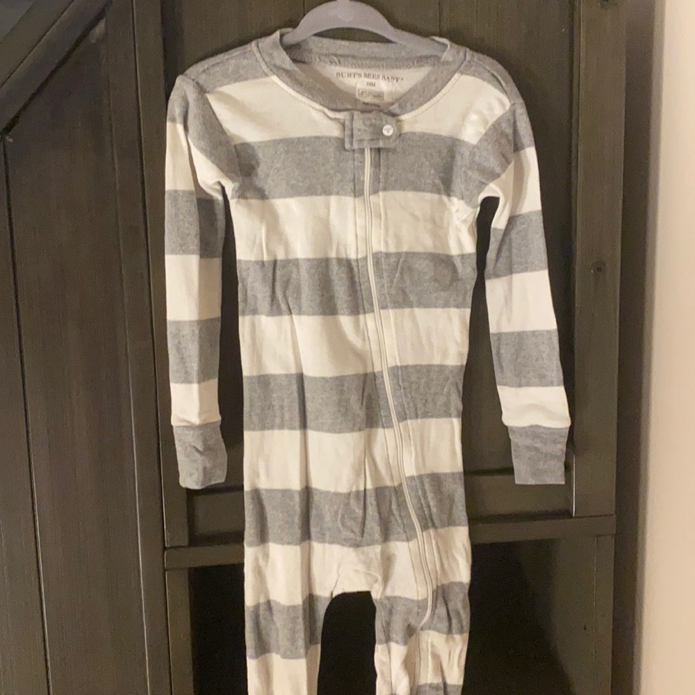 Burts bees baby footie onesie